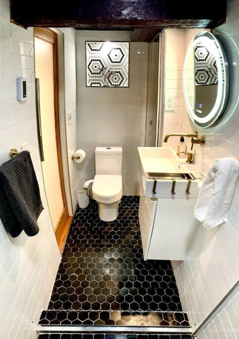 Live In This Iconic East Side Lower Level Unit Πρόβιντενς Εξωτερικό φωτογραφία